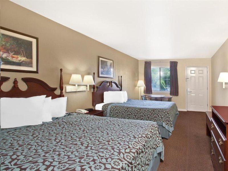 Days Inn By Wyndham Kerrville Ngoại thất bức ảnh
